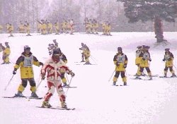 レッスン風景4集団スキー滑走1999年頃